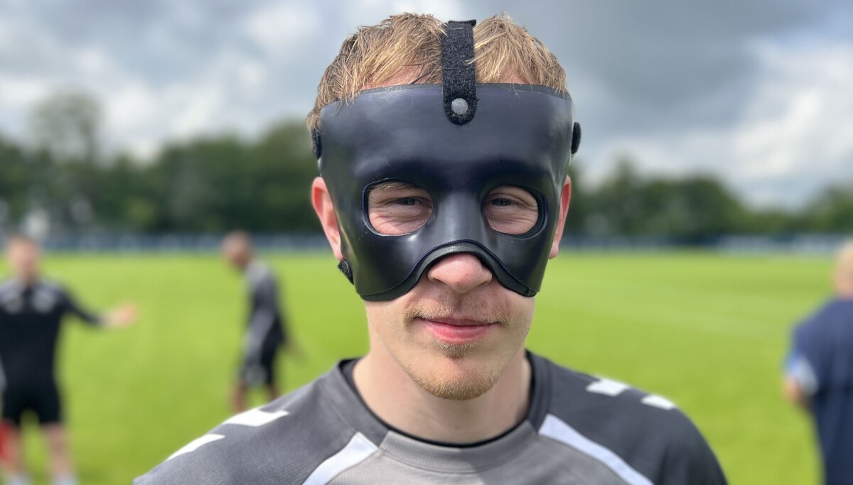 Maskenmann Bundgaard ist „verrückt genug“ sich wieder ins Tor zu stellen