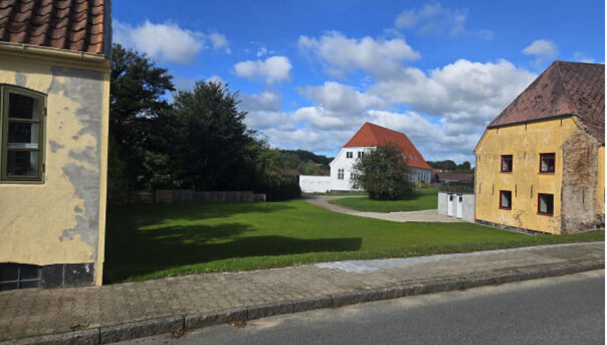 Ruins of the old inn in Lügumkloster are gone: Now an attractive plot of ...